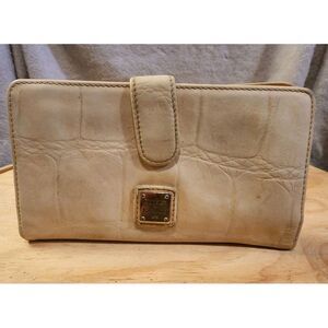 Vintage Dooney And Bourke 1975 Cream Leather Zip Around Womens Wallet, Full Size